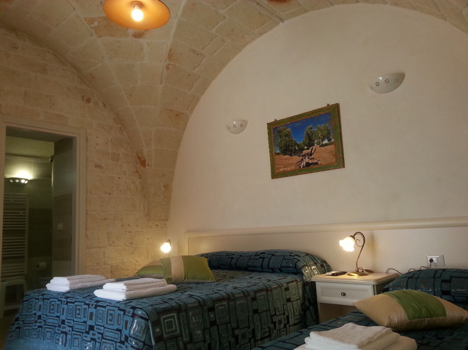 Bedroom 2, B&B Demetra, Brindisi