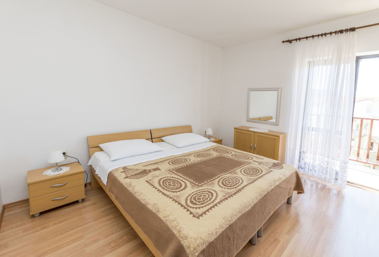 Bedroom 3, Apartments Matejka, Primošten