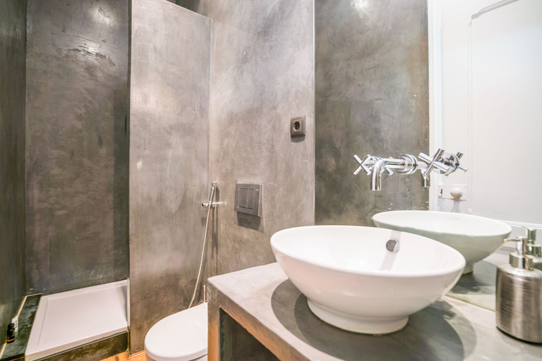 Bathroom 3, Estrela Neoclassical Apt River View, Lisbon
