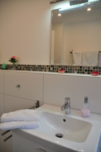 Bathroom 4, Haus am Wiesengrund, Traunstein