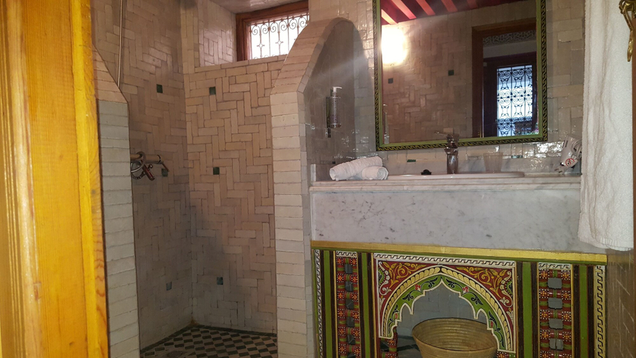Bathroom 4, Palais Nazha Fes - Luxury Lodging, Fès