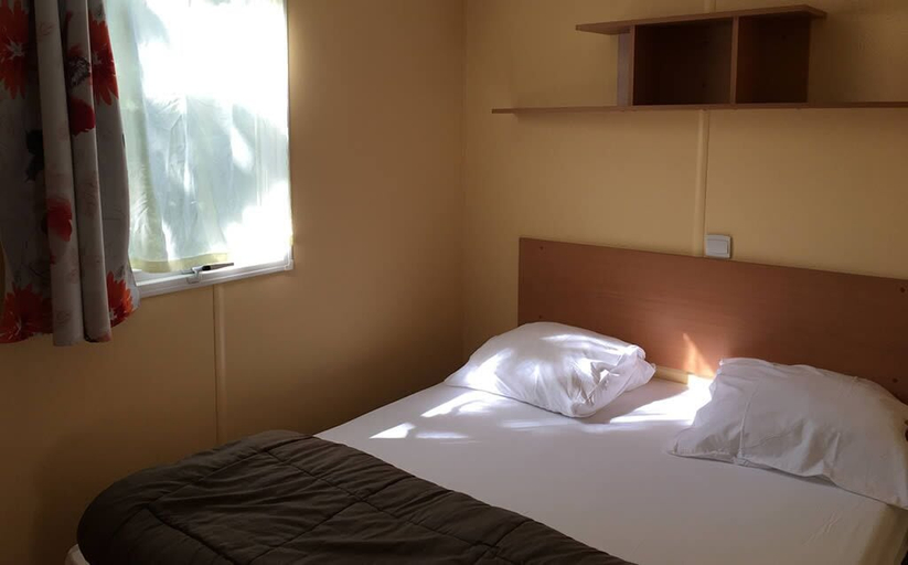 Bedroom 2, Camping du Valentin, Pyrénées-Atlantiques