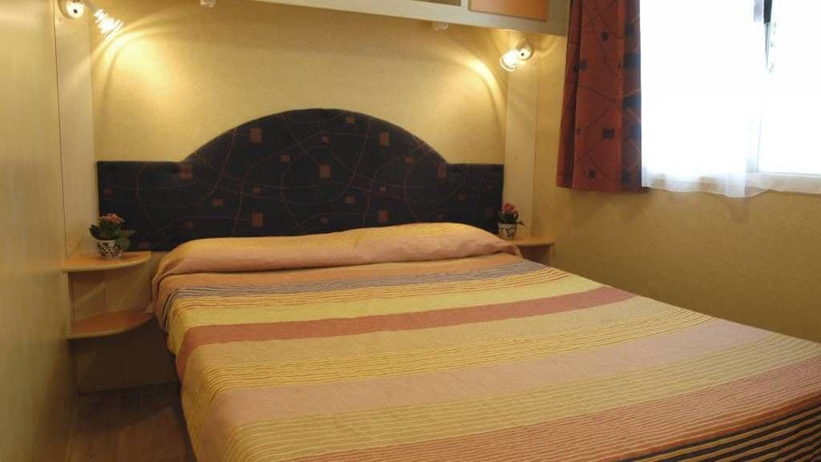 Bedroom 3, Settebello Village, Latina
