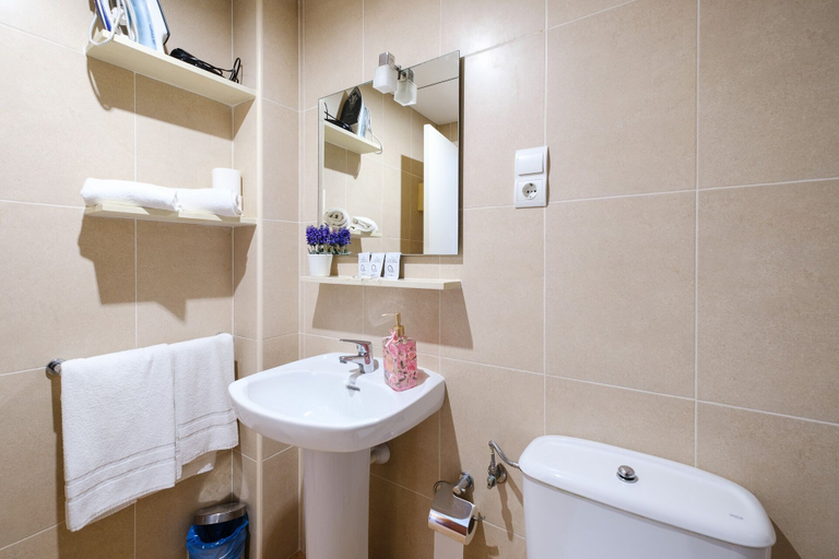 Bathroom 5, Apartamentos Deauville - 1, Tarragona