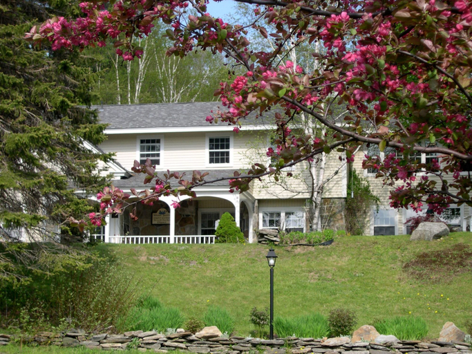 Exterior & Views 1, Deerhill Inn, Windham