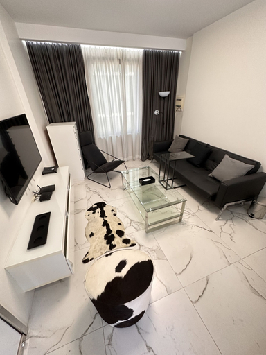 Others 4, RB 466 Hotel, Beirut