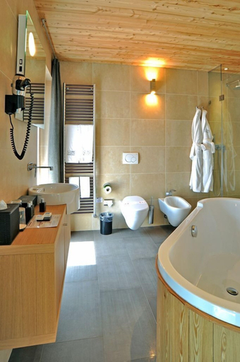 Bathroom 4, DV Chalet Boutique Hotel & Spa, Trento