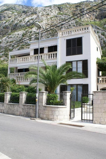 Exterior & Views 2, Apartments Radulovic