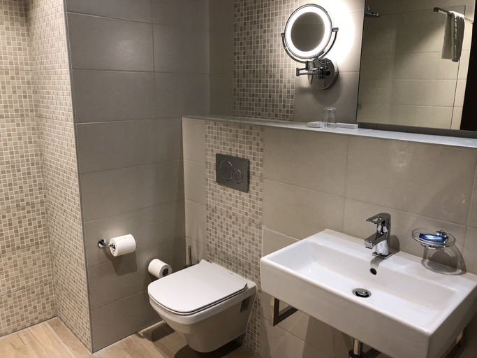 Bathroom 5, Elais Kinshasa, Kinshasa