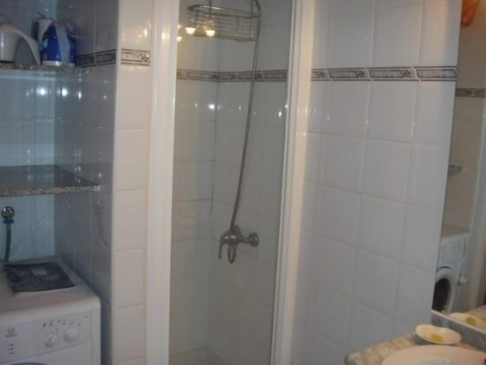 Bathroom, Apartamento Politur F-1, Girona