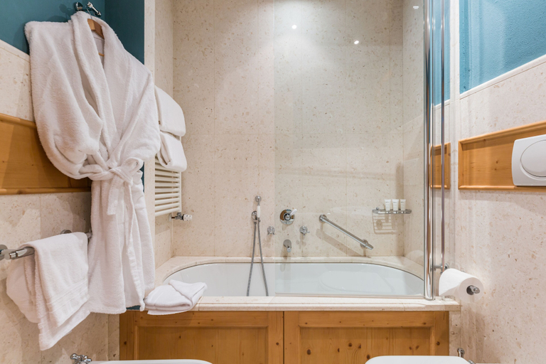Bathroom 4, Radisson Residences Savoia Palace Cortina d’Ampezzo, Belluno