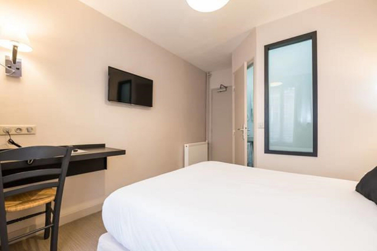 Bedroom 3, Hotel Bonsejour Montmartre, Paris