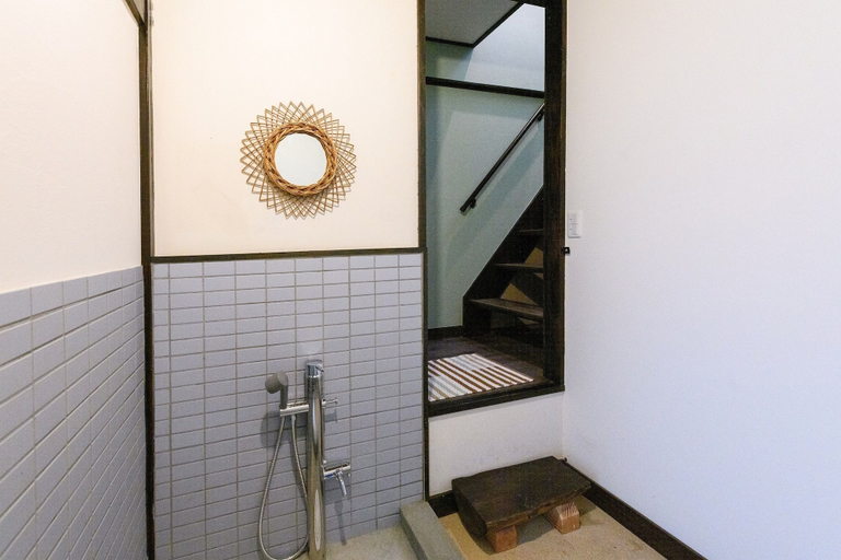 Bathroom 3, Jade, Kamakura