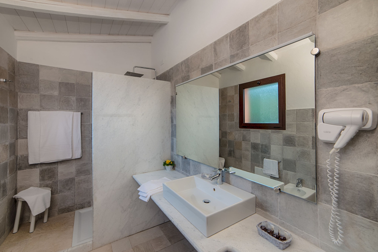 Bathroom 5, Perdepera Resort, Ogliastra