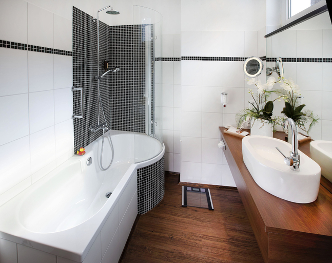 Bathroom 4, Boutique-Hotel Moseltor, Bernkastel-Wittlich