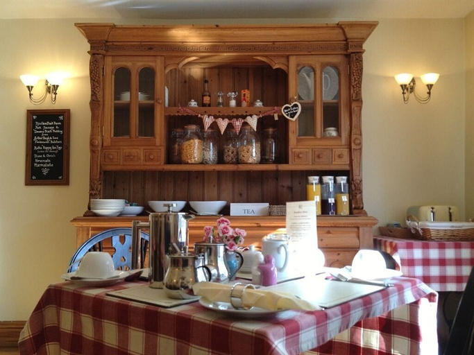 Food & Drinks 4, Plumpton Court, North Yorkshire