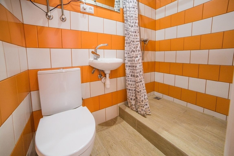 Bathroom, Smart Apartment Zamarstinivska 20a, L'vivs'ka