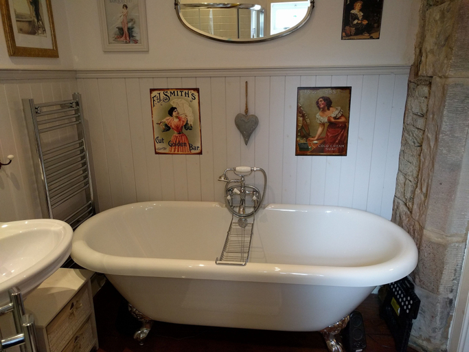 Bathroom 3, Cragowlet House East, Argyll and Bute