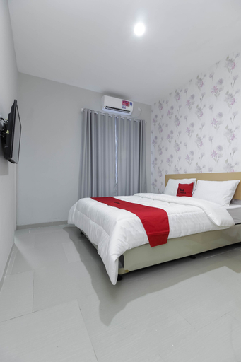 Bedroom 8
