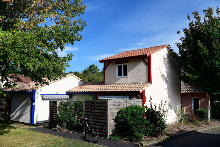 Exterior & Views 2, Résidence Club Odalys Les Villas du Lac, Landes