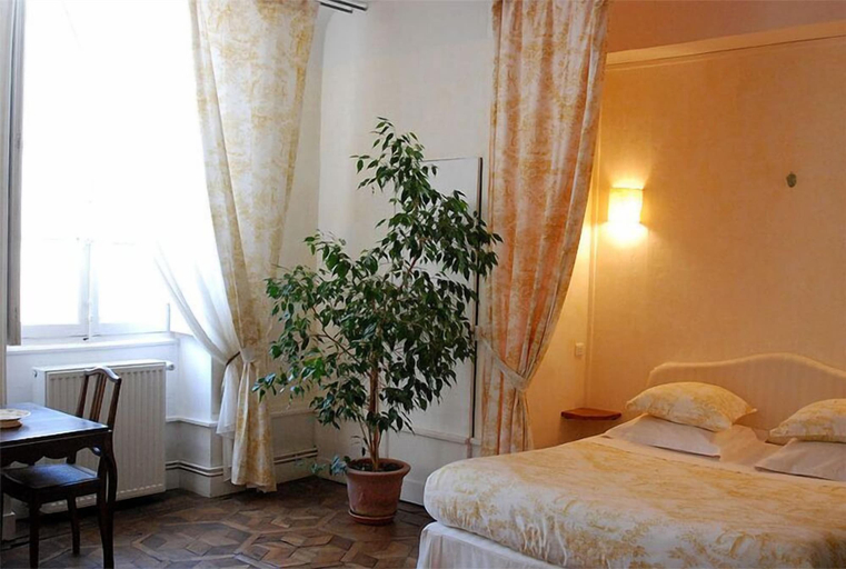 Bedroom 2, Maison Sainte-Barbe, Saône-et-Loire