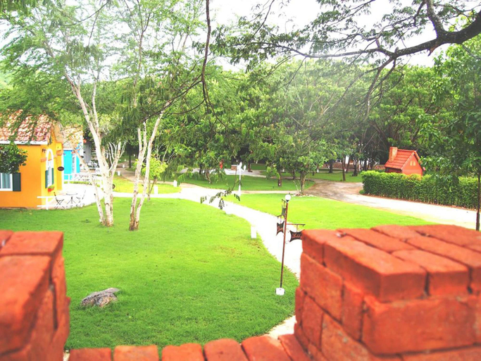 Others 5, Ozono Resort, Suan Phung