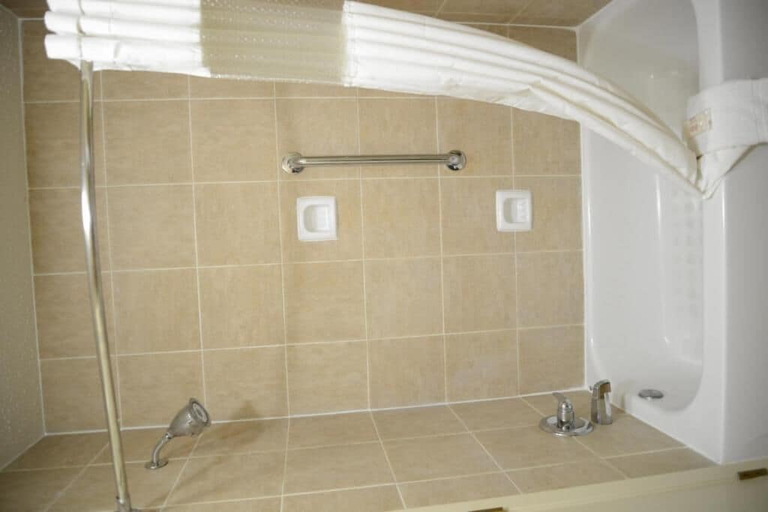 Bathroom 4, Ramada by Wyndham Del Rio, Val Verde