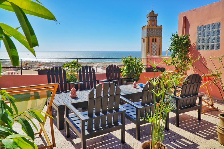 The Surf Hotel, Agadir-Ida ou Tanane