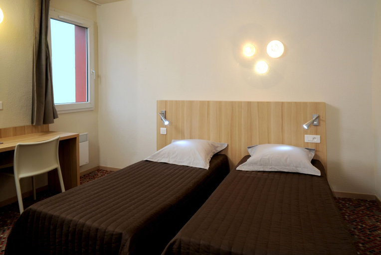 Bedroom 3, Hotel & Residence Albertville, Savoie
