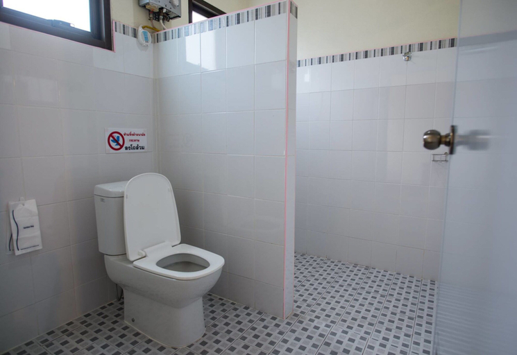 Bathroom 3, Chiang Kham Tilue Resort, Chiang Kham