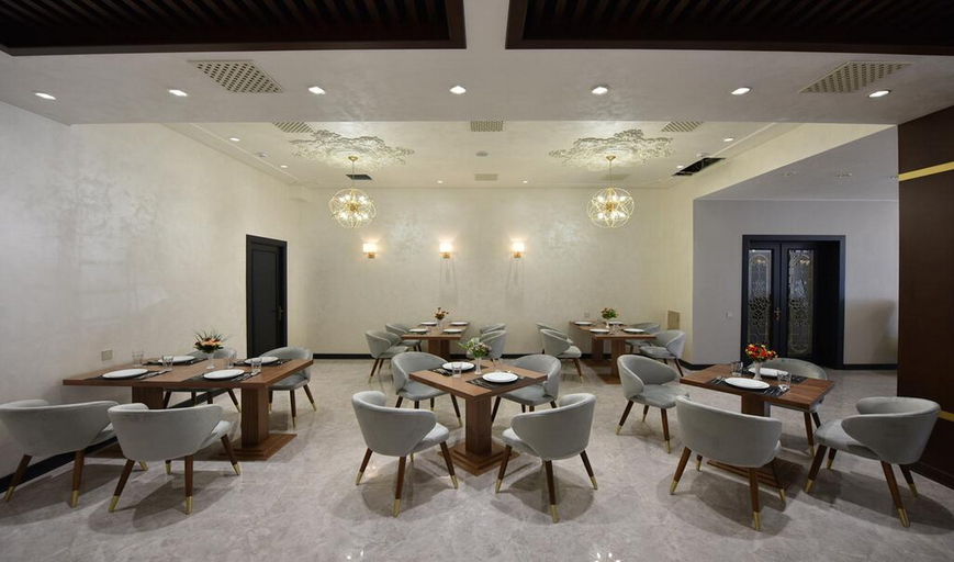 Food & Drinks 5, Qushbegi Plaza, Tashkent City