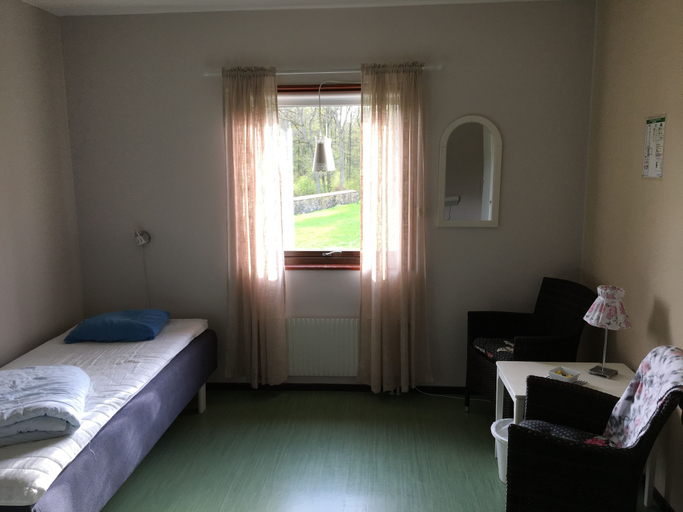 Bedroom 4, Hässleholmsgårdens vandrarhem - Hostel, Hässleholm