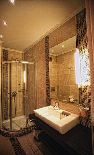 Bathroom 3, Stamos Hotel, Central Macedonia