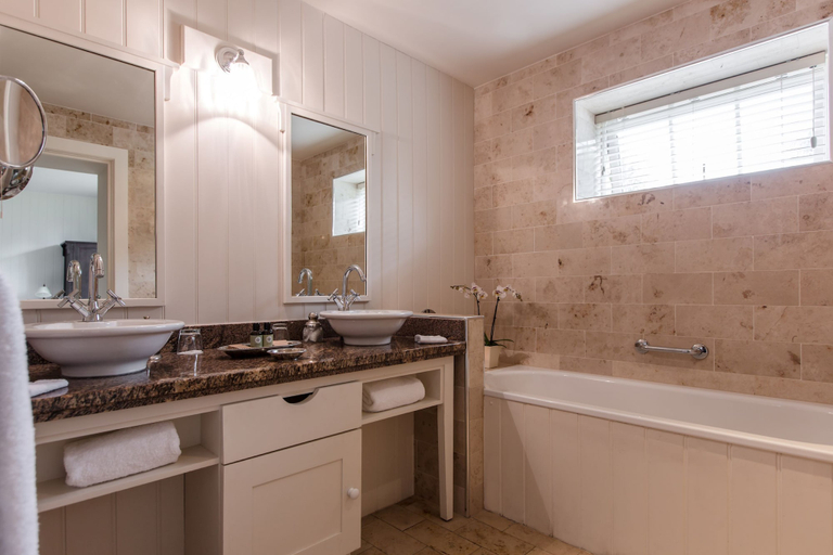 Bathroom 5, Lough Eske Castle