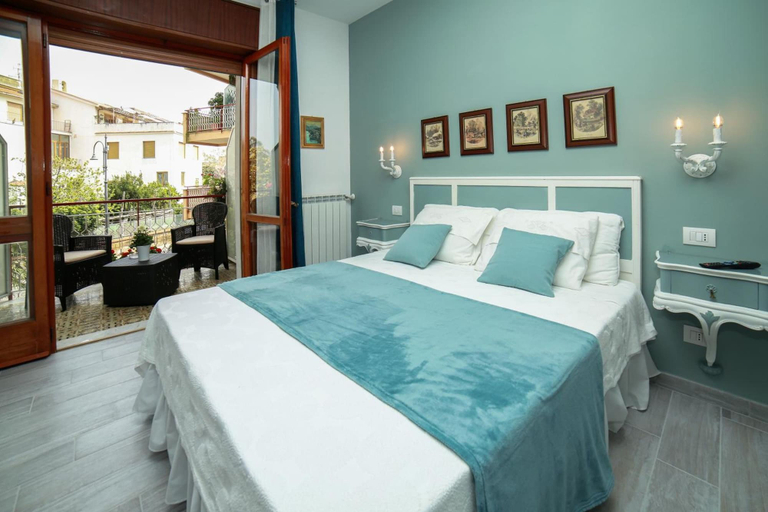 Bedroom 2, Casa Minna, Napoli