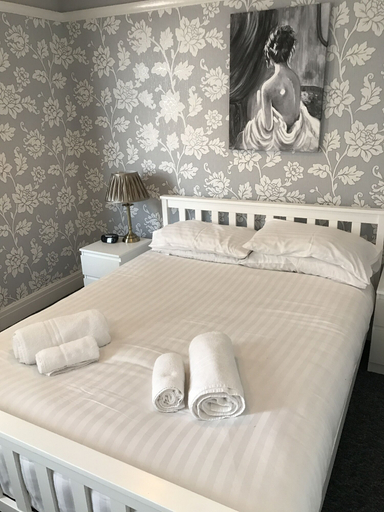 Bedroom 2, Queens Plaza Hotel, Blackpool