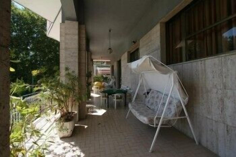Others 4, Hotel Mercurio, Avellino