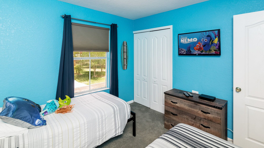 Bedroom 3, Family Tides, Polk