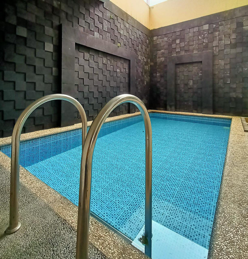 Sport & Beauty, Villa Apel A8 Batu (permanently closed), Malang