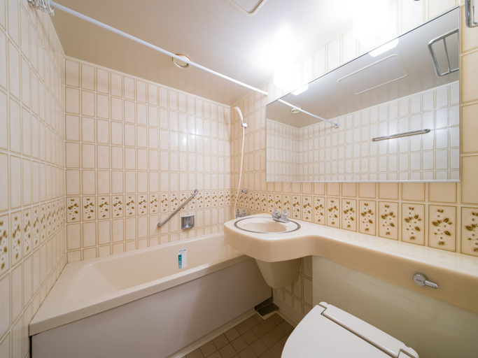 Bathroom 5, APA Hotel Matsuyamajo Nishi, Matsuyama