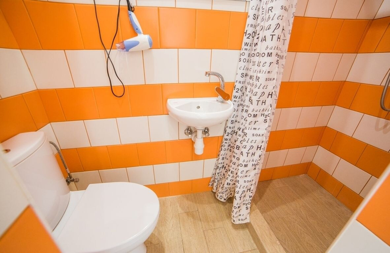 Bathroom, Smart Apartment Kulisha 29a, L'vivs'ka
