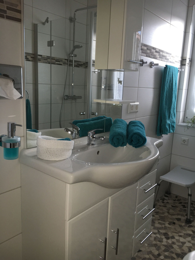 Bathroom 4, Haus Elbromantik, Stendal