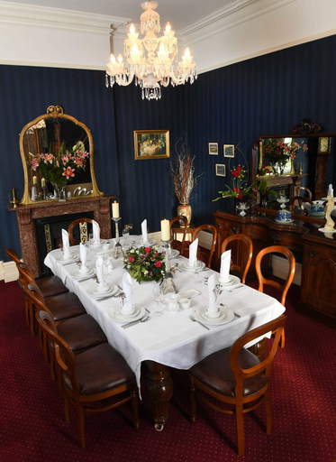 Food & Drinks 4, Glenduff Manor House