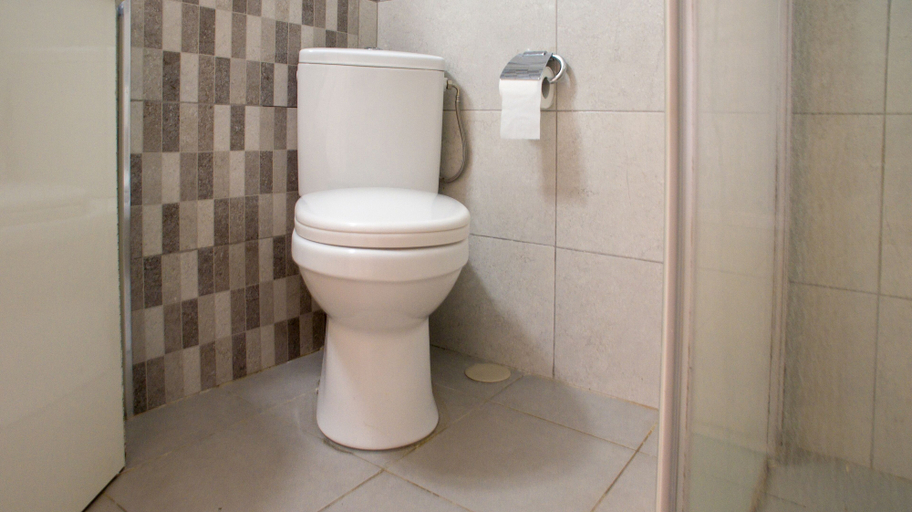 Bathroom 3, Royal Apartment on the Sea