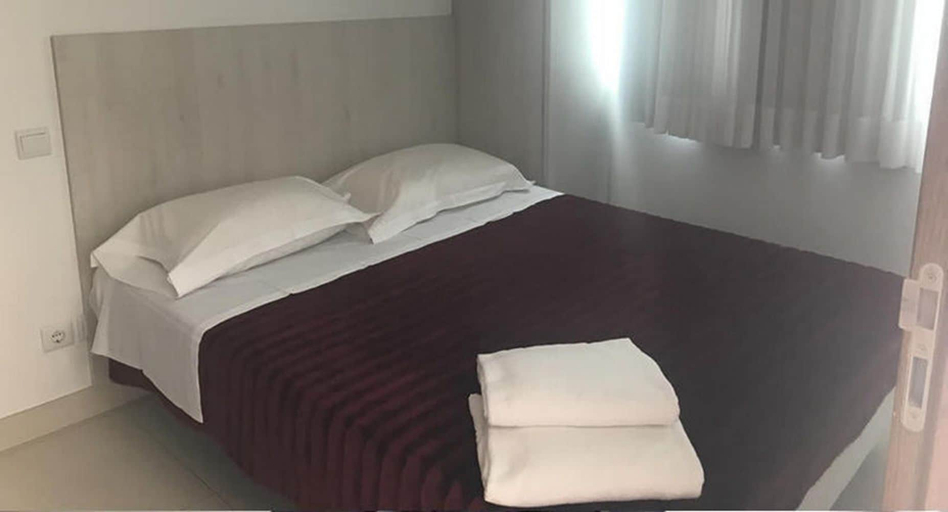 Bedroom 2, Peralux, Silves