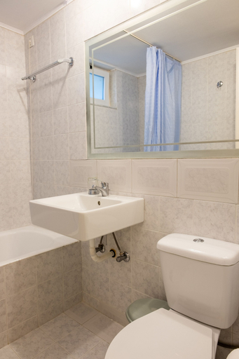 Bathroom 4, Hotel Polydoros, Crete