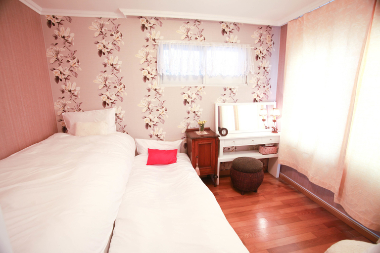 Bedroom 3, Cindy's B&B, Jongno
