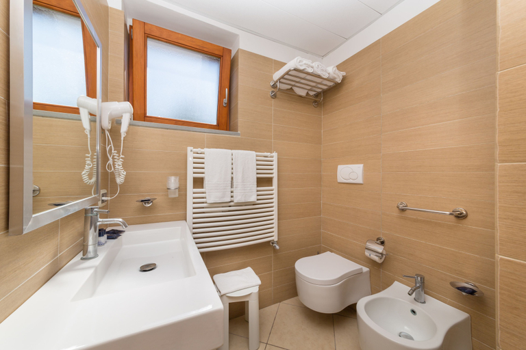 Bathroom 5, Gusmay Resort - Hotel Cala del Turco, Foggia