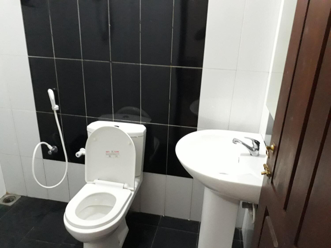 Bathroom 3, Luminary Lodge, Hanguranketha