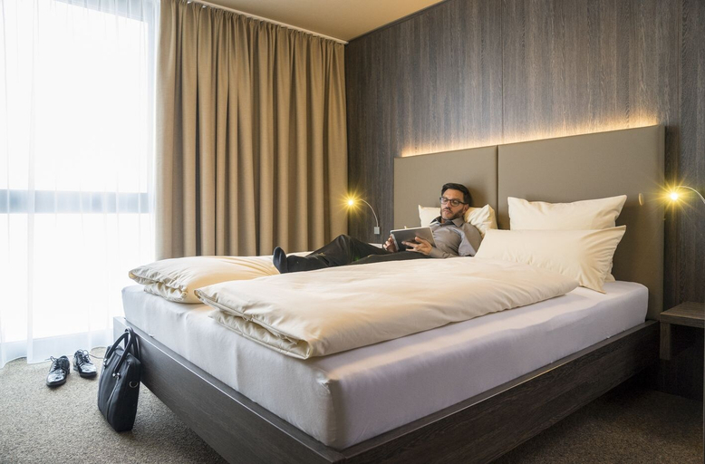 Bedroom 2, My Hotel Olching, Fürstenfeldbruck